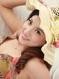 Female escort Angella