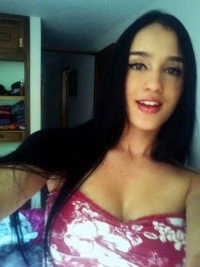 Female escort Tira Mark